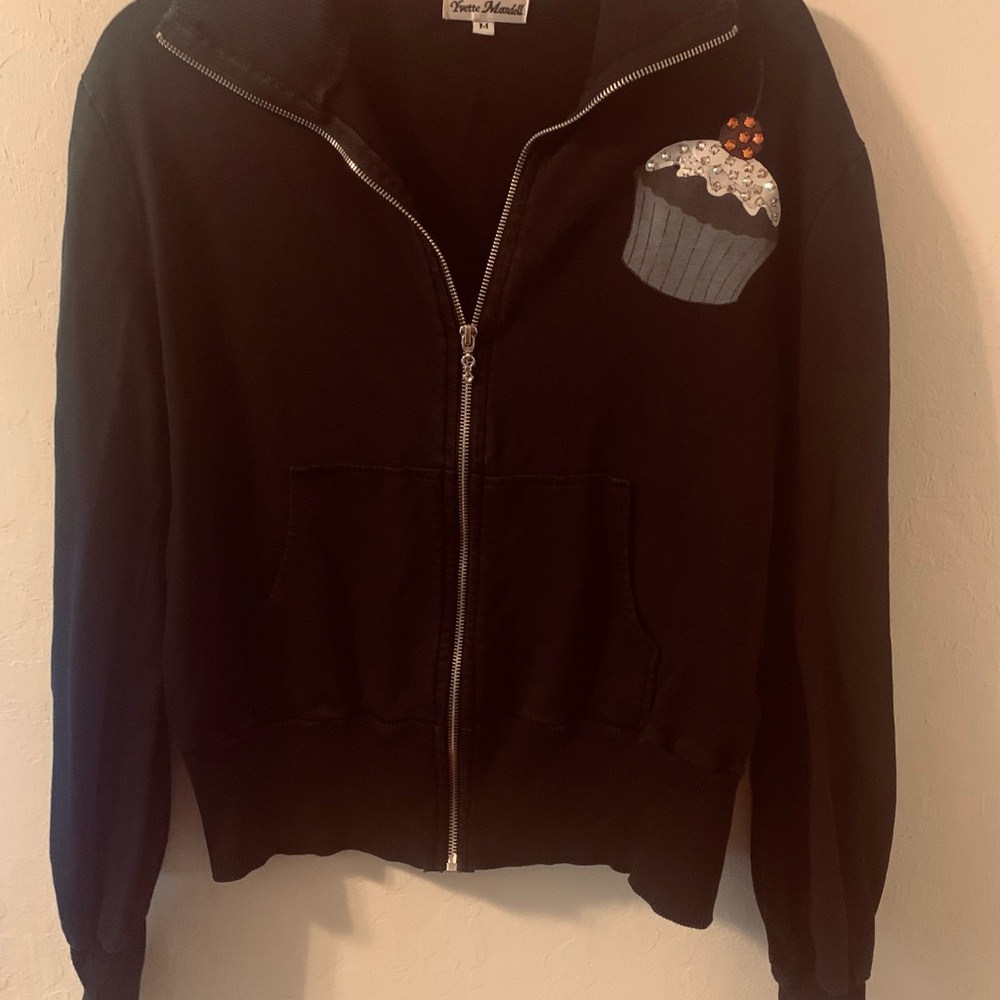 🎀Designer Yvette Mandell Black Zip-Up Hoodie with Crystal Cupcake Medium